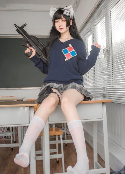 女女成为闺蜜的脚奴_4K日本电影免费