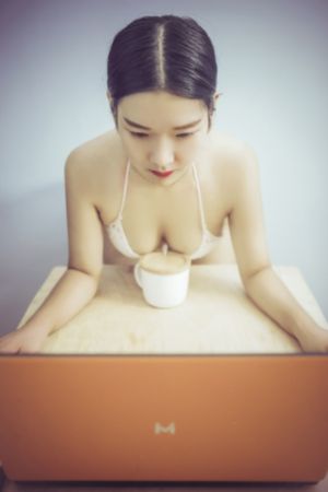 团鬼六美女绳地狱_HD在线观看