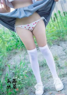 六个加油站的瑞典女孩环海_免费国语