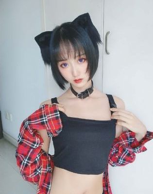 凯·帕克1980香槟早餐_高清高清视频播放
